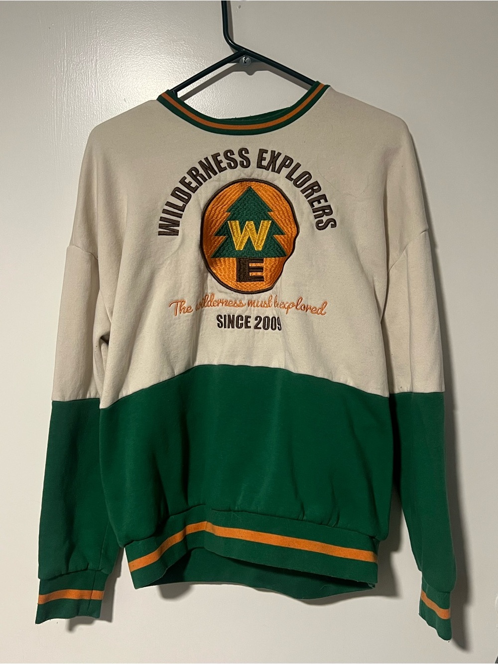 Disney Pixar Up Wilderness Explorers Crest Panel Crewneck Size XS